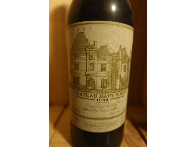 9x 75cl chateau haut brion 1983 - afbeelding 2 van  3