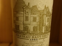 9x 75cl chateau haut brion 1983 - afbeelding 2 van  3