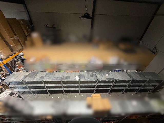 9x aluminium rekken – totaal ±10,8 meter – lot 113 - afbeelding 1 van  7