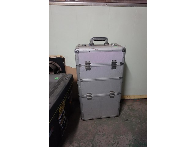 9x diverse koffer - afbeelding 4 van  5