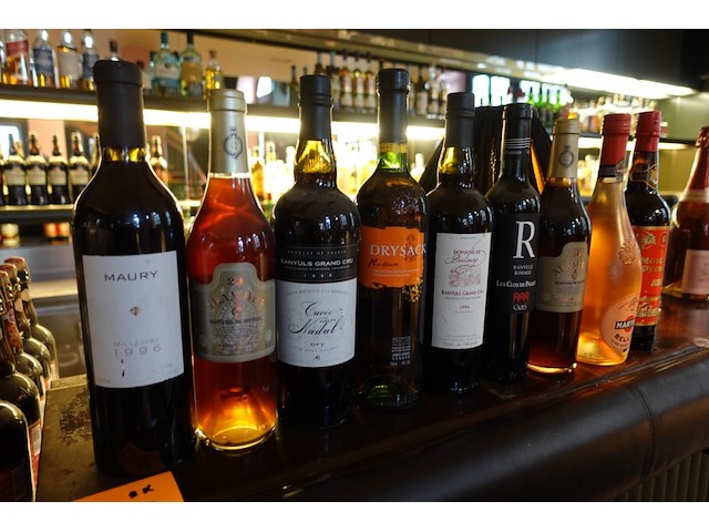 9x fles diverse wijnen - afbeelding 1 van  3