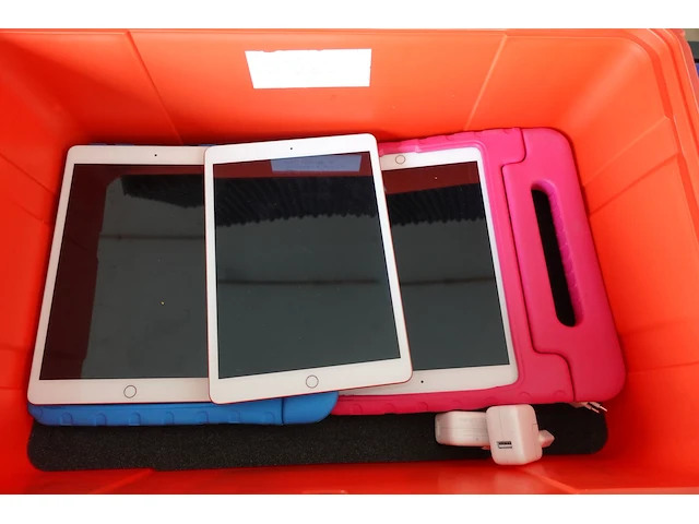 9x ipad - afbeelding 1 van  6