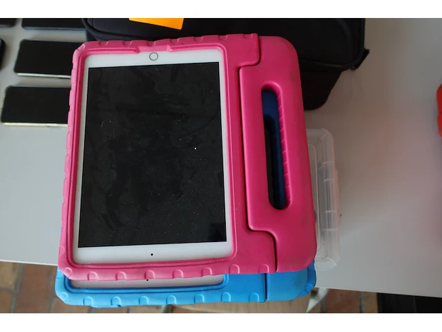 9x ipad - afbeelding 3 van  6