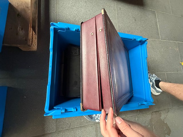 9x kunstof opbergbox + inhoud - afbeelding 4 van  12