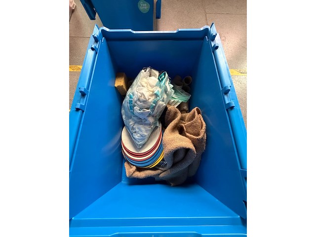 9x kunstof opbergbox + inhoud - afbeelding 12 van  12