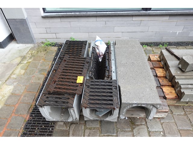 9x pallet diverse stenen en toebehoren - afbeelding 8 van  14