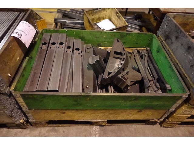 9x pallet metalen onderdelen - afbeelding 8 van  12