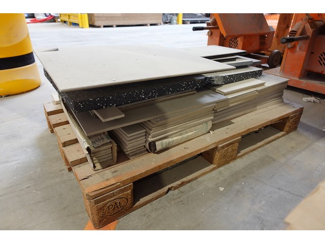 9x pallet rest tegels/plinten - afbeelding 2 van  11