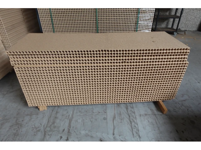 9x pallet spaanplaat deurvulling - afbeelding 3 van  6