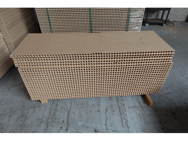 9x pallet spaanplaat deurvulling - afbeelding 4 van  6