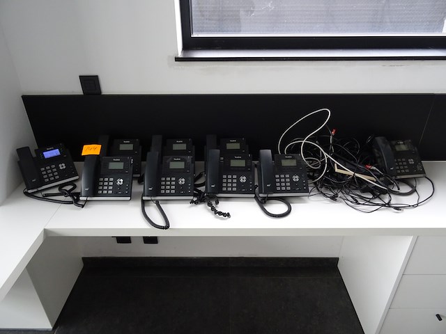 9x telefoon yealink - afbeelding 1 van  4
