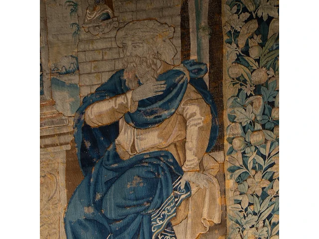 A 16thc flemish wall tapestry, depicting a scene from the old testament 264 x 256 cm. (103.93 x 100.79 in.) - afbeelding 6 van  6