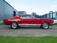 A 1968 shelby gt350 fastback, 302 cui v8, four-speed manual, candy apple red over black, shelby no. 02716 - afbeelding 6 van  73