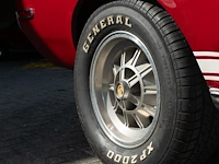A 1968 shelby gt350 fastback, 302 cui v8, four-speed manual, candy apple red over black, shelby no. 02716 - afbeelding 30 van  73