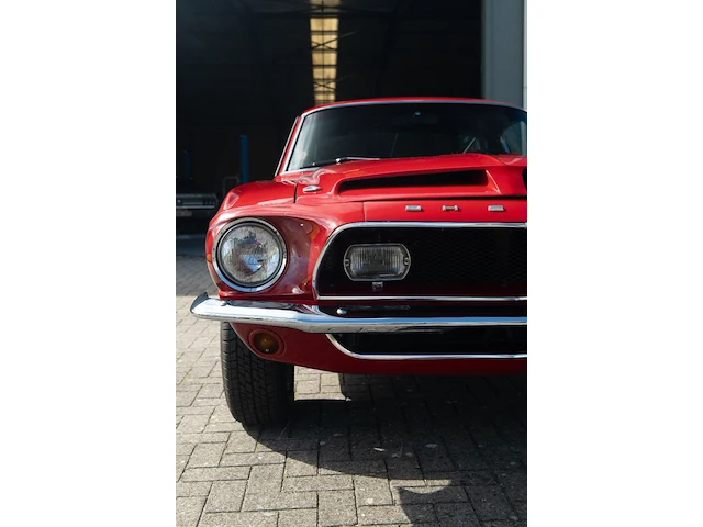 A 1968 shelby gt350 fastback, 302 cui v8, four-speed manual, candy apple red over black, shelby no. 02716 - afbeelding 34 van  73