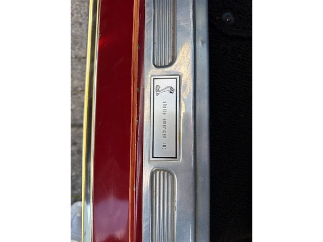 A 1968 shelby gt350 fastback, 302 cui v8, four-speed manual, candy apple red over black, shelby no. 02716 - afbeelding 55 van  73