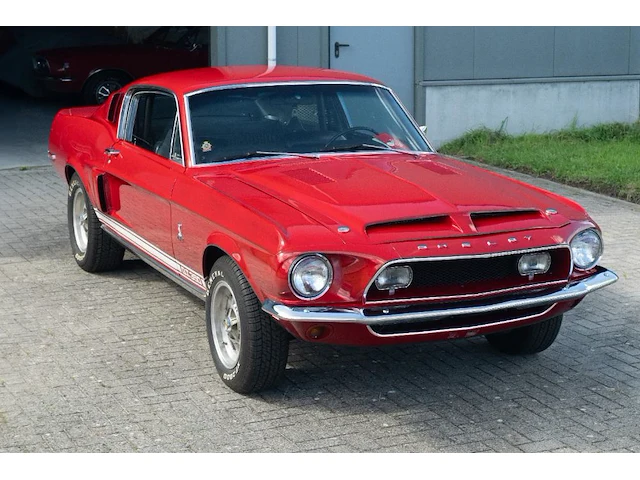 A 1968 shelby gt350 fastback, 302 cui v8, four-speed manual, candy apple red over black, shelby no. 02716 - afbeelding 72 van  73