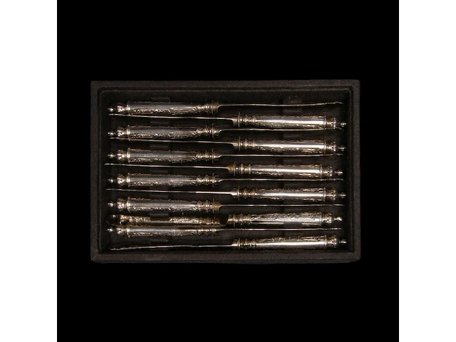 A 198-piece silver cutlery service, german hallmarks (1888-present), 800/000, total weight: 14733 g - afbeelding 4 van  17