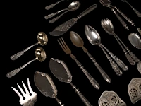 A 198-piece silver cutlery service, german hallmarks (1888-present), 800/000, total weight: 14733 g - afbeelding 8 van  17