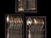 A 198-piece silver cutlery service, german hallmarks (1888-present), 800/000, total weight: 14733 g - afbeelding 13 van  17
