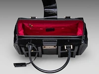 A black escada handbag in velvet and lacquer 17 x 40 x 15 cm. (6.69 x 15 3/4 x 5.91 in.) - afbeelding 3 van  13