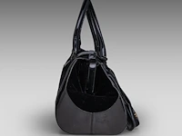 A black escada handbag in velvet and lacquer 17 x 40 x 15 cm. (6.69 x 15 3/4 x 5.91 in.) - afbeelding 10 van  13