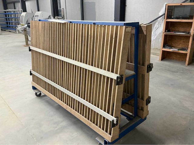 A bok rek overige magazijninventaris - afbeelding 2 van  9