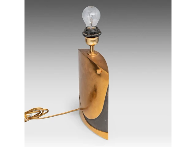 A brass italian '70s design table lamp by esa fedrigolli (1950) 31 cm. (12.19 in.) - afbeelding 5 van  6