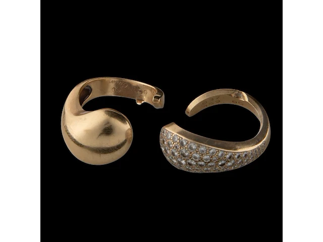 A cartier 18ct yellow gold and diamond 'yin-yang' ring, weight: 21 g (+) - afbeelding 3 van  10