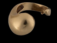 A cartier 18ct yellow gold and diamond 'yin-yang' ring, weight: 21 g (+) - afbeelding 4 van  10