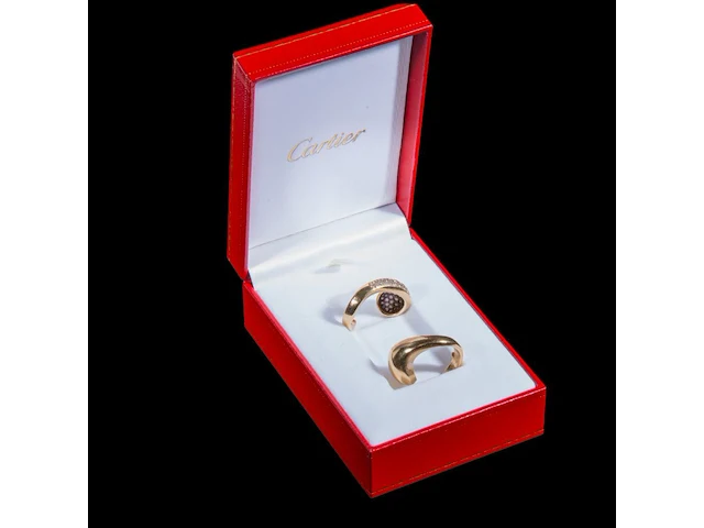A cartier 18ct yellow gold and diamond 'yin-yang' ring, weight: 21 g (+) - afbeelding 9 van  10