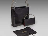 A cartier black 'trinity' top handle bag and a 'trinity' wallet - afbeelding 5 van  13