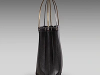 A cartier black 'trinity' top handle bag and a 'trinity' wallet - afbeelding 8 van  13