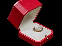 A cartier 'lanieres' ring in 18ct yellow gold and diamond, weight: 4,9 g - afbeelding 6 van  16