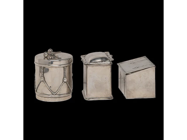 A cartier mustard and a collection of tea caddies, h 7 - 9,5 cm, total weight: 891 g - afbeelding 11 van  16