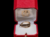 A cartier 'paris nouvelle vague' crossover ring, 18ct yellow gold and diamonds, 17,7 g (+) - afbeelding 11 van  20