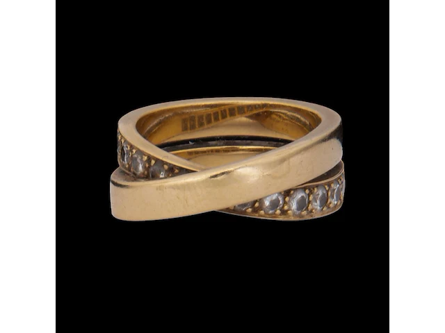 A cartier 'paris nouvelle vague' crossover ring, 18ct yellow gold and diamonds, 17,7 g (+) - afbeelding 1 van  20