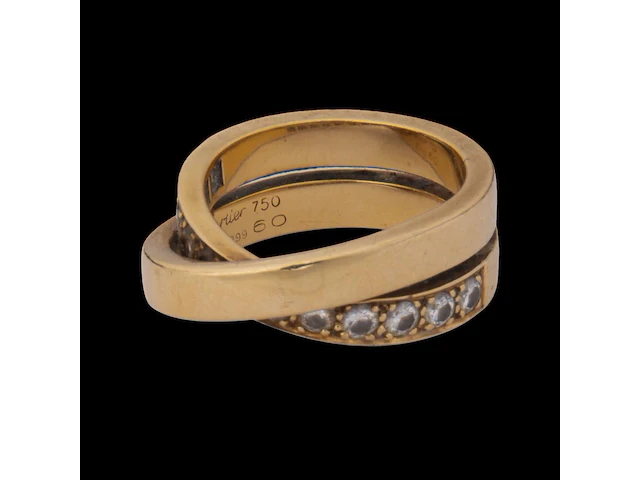 A cartier 'paris nouvelle vague' crossover ring, 18ct yellow gold and diamonds, 17,7 g (+) - afbeelding 14 van  20