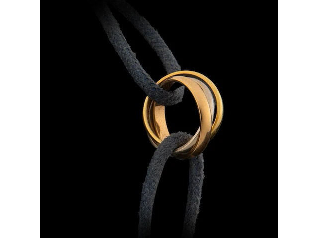 A cartier 'trinity' 18ct tricolour gold ring bracelet (+) - afbeelding 6 van  12