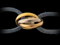 A cartier 'trinity' 18ct tricolour gold ring bracelet (+) - afbeelding 11 van  12