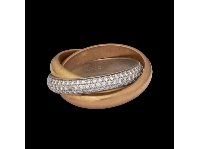 A cartier 'trinity one' ring in 18ct tricolour gold and diamonds, weight: 15,8 g (+) - afbeelding 14 van  14