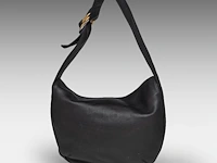 A cartier trinity ring, black leather shoulder bag 20 x 28 x 6 cm. (7.87 x 11.01 x 2.35 in.) - afbeelding 6 van  10