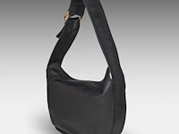 A cartier trinity ring, black leather shoulder bag 20 x 28 x 6 cm. (7.87 x 11.01 x 2.35 in.) - afbeelding 7 van  10