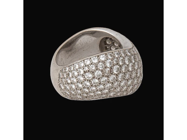 A cartier 'wave' 18ct white gold ring and diamonds, weight: 18,1 g (+) - afbeelding 3 van  5