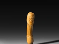 A carved african tribal bone phallic item (probably a deflorator), congo or angola 14.5 cm. (5.71 in.) - afbeelding 5 van  5