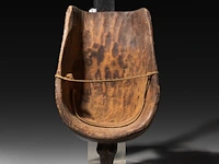 A carved wooden ritual hermaphrodite belly mask, makonde people, tanzania 45 cm. (17.71 in.) - afbeelding 2 van  4