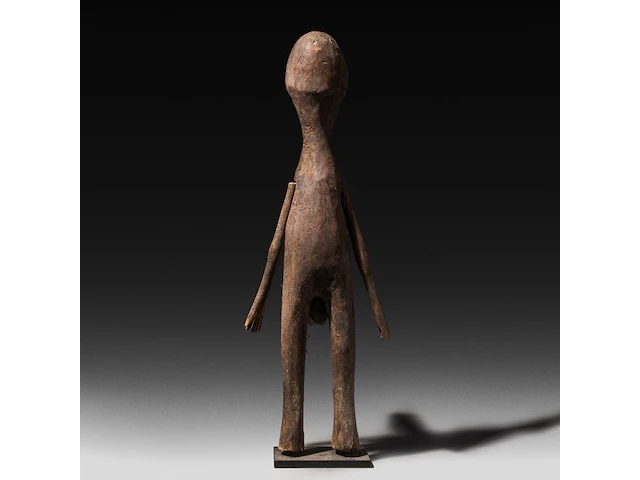 A carved wooden tribal puppet with an erection, zunu people, d.r. congo 58.5 cm. (23.03 in.) - afbeelding 3 van  5