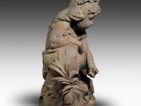 A cast-iron garden fountain sculpture of a girl with a jug 62 x 65 cm. (24.41 x 25.58 in.) - afbeelding 6 van  8