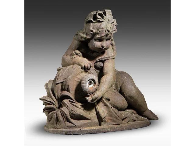 A cast-iron garden fountain sculpture of a girl with a jug 62 x 65 cm. (24.41 x 25.58 in.) - afbeelding 7 van  8