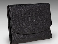 A chanel 'cambon ligne' tote bag and a chanel 'caviar' wallet - afbeelding 5 van  17